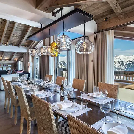 Chalet Luxueux A Courchevel 1850, 6 Chambres Pour 12 Personnes - Fr-1-564-151 *